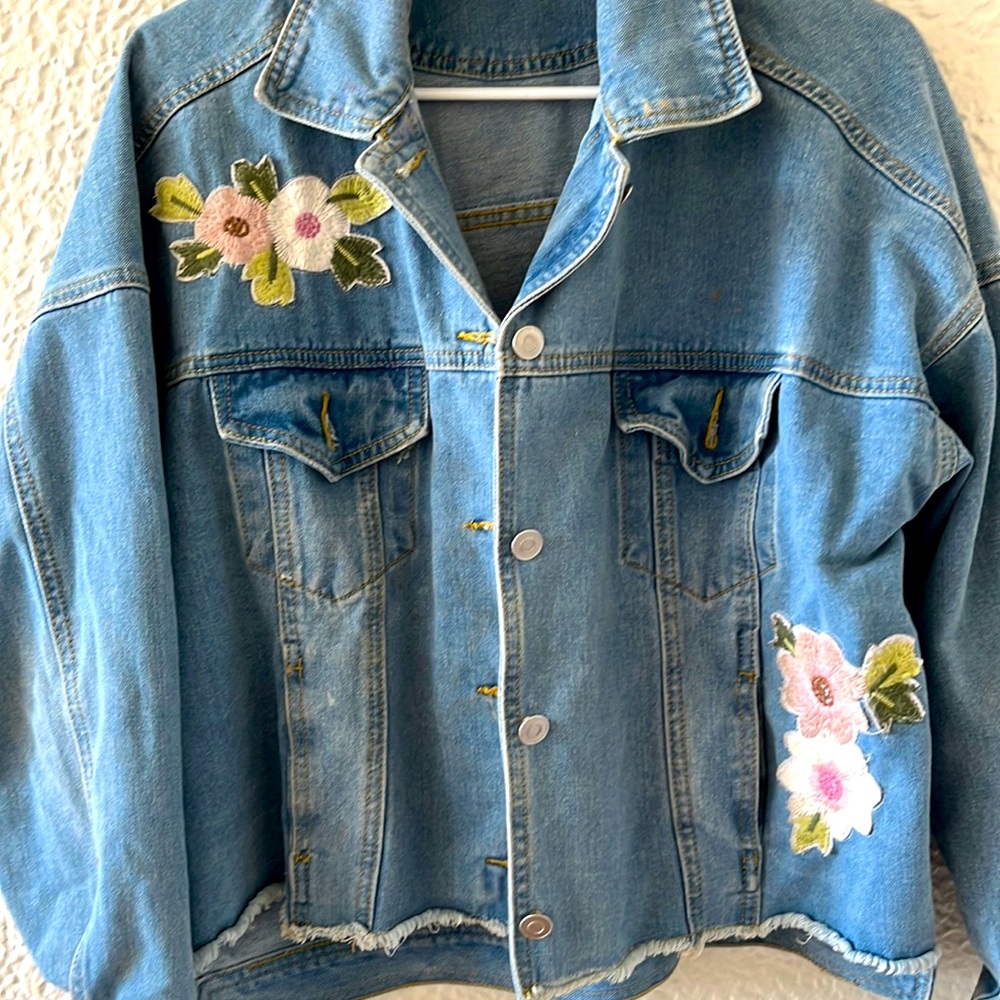 Forever 21 Vintage style flower jean jacket